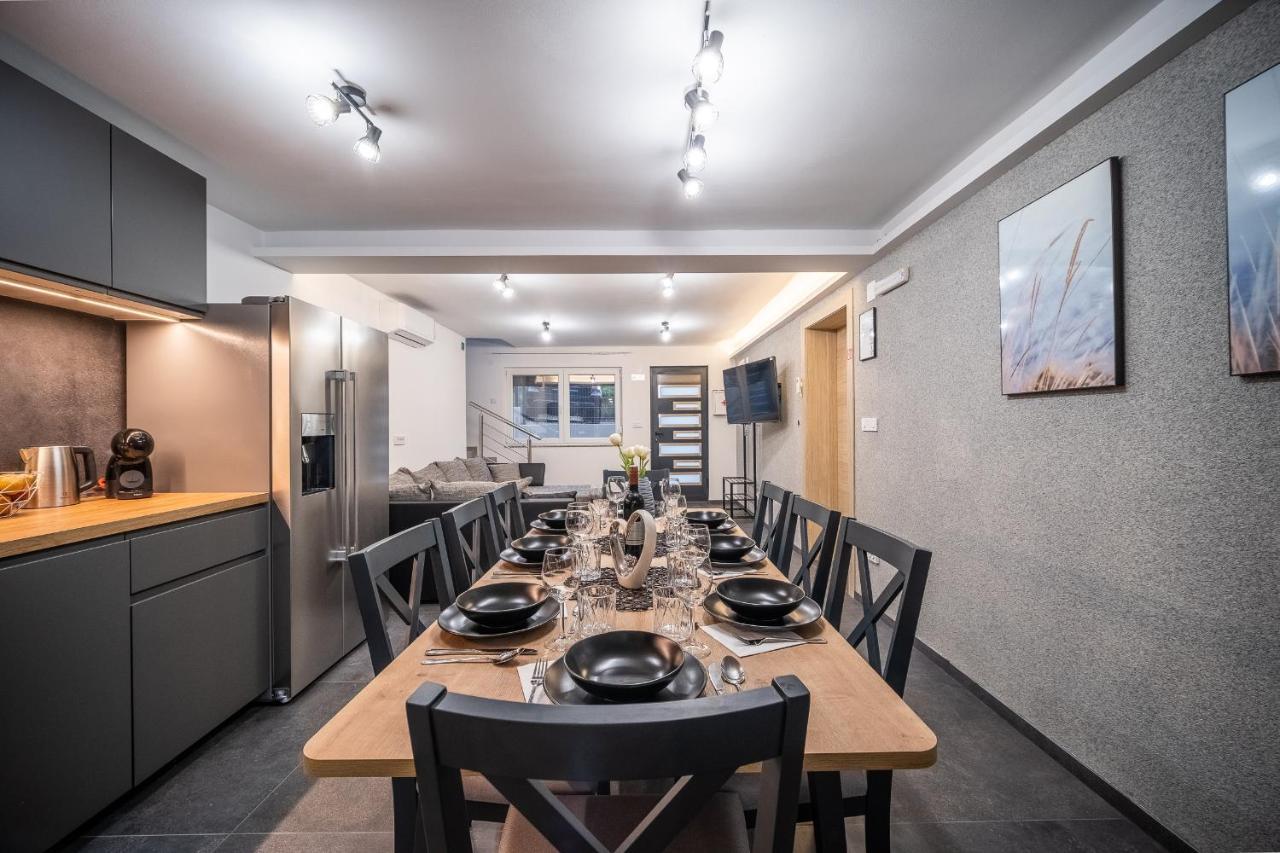 Villa Nesa - Beautiful Guest House At Continental Croatia With Outdoor Swimming Pool, Sauna And 3 Bedrooms Plaski Exterior photo